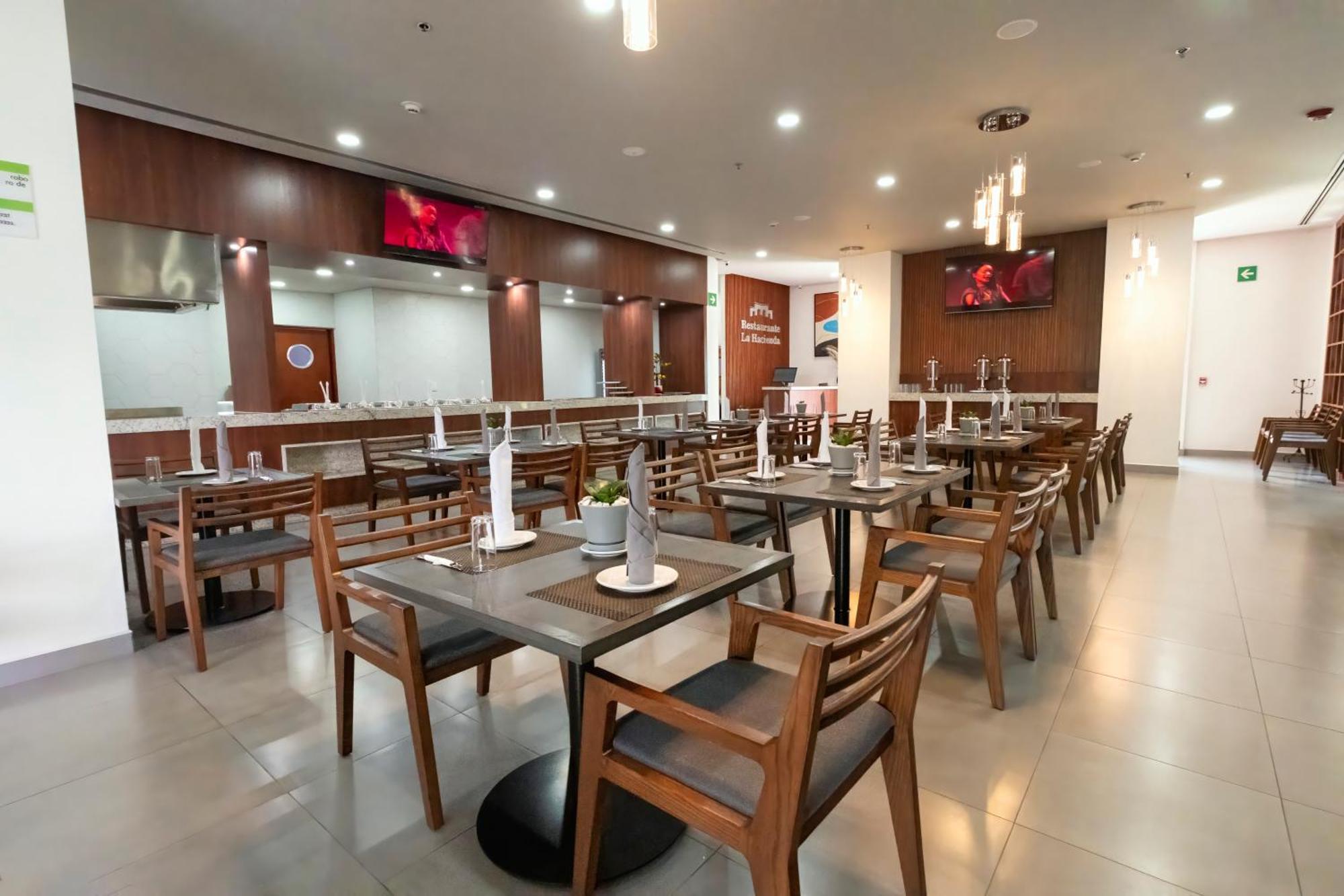 Holiday Inn Uruapan By Ihg Eksteriør billede