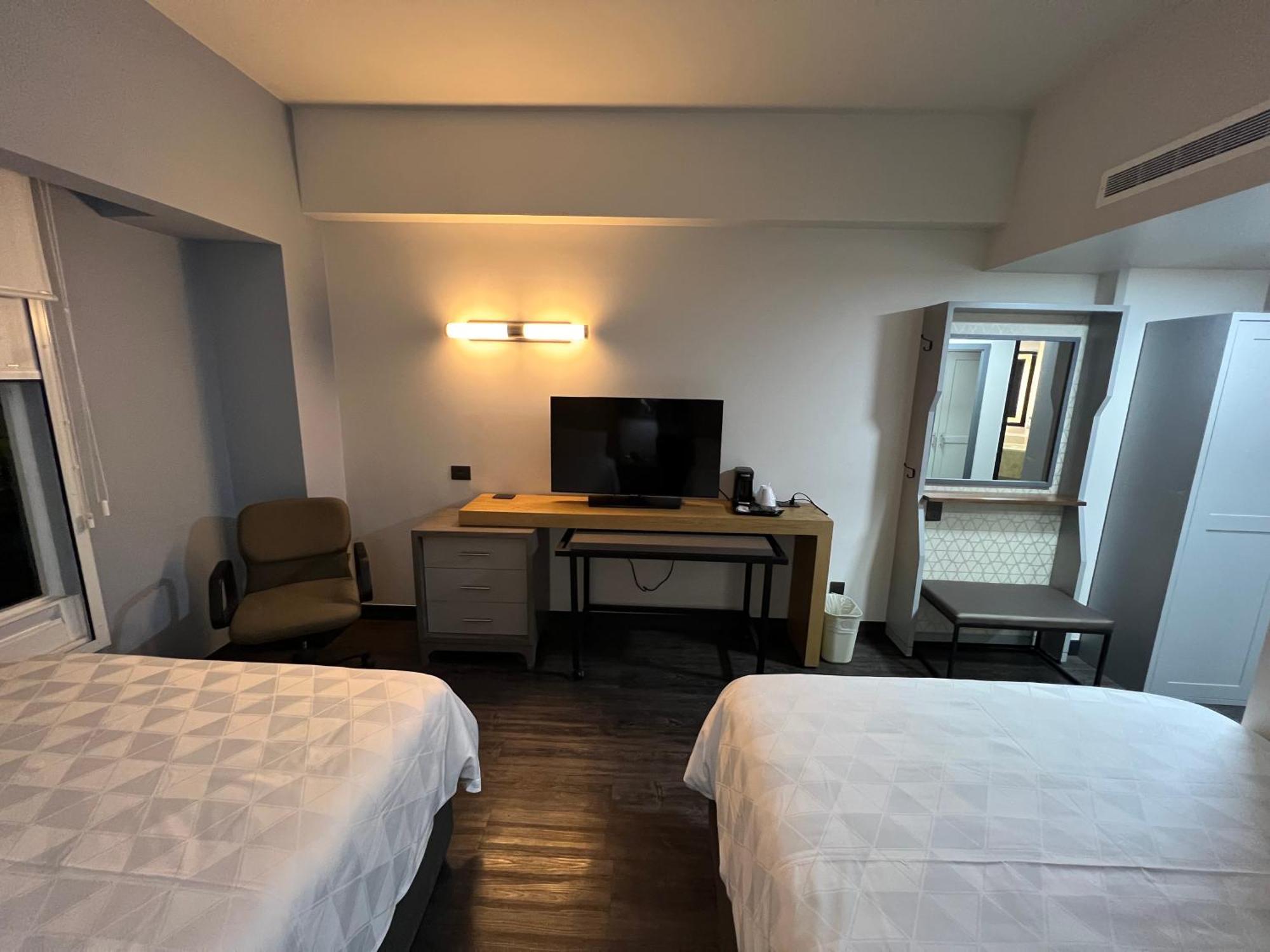 Holiday Inn Uruapan By Ihg Eksteriør billede