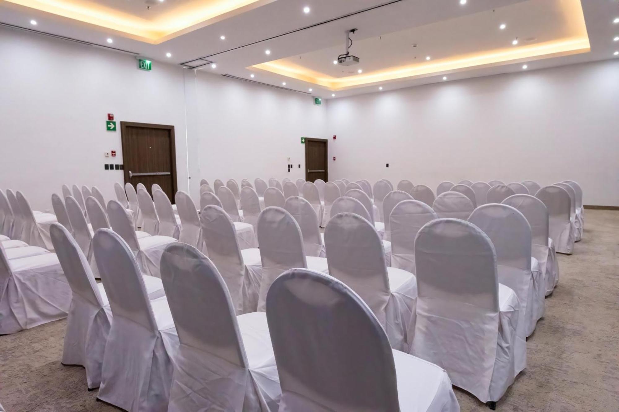Holiday Inn Uruapan By Ihg Eksteriør billede