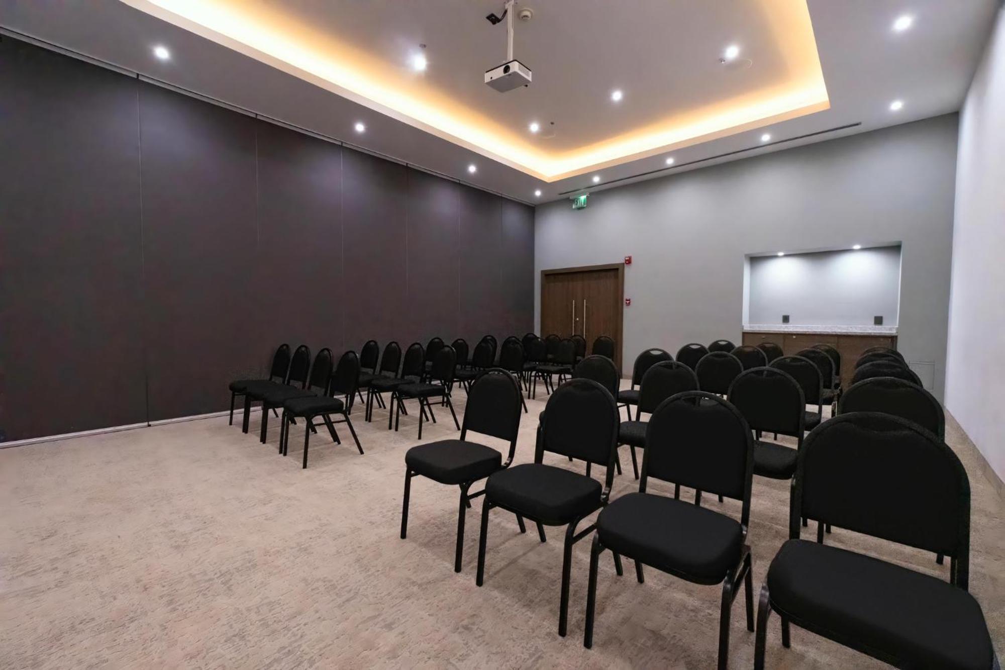 Holiday Inn Uruapan By Ihg Eksteriør billede